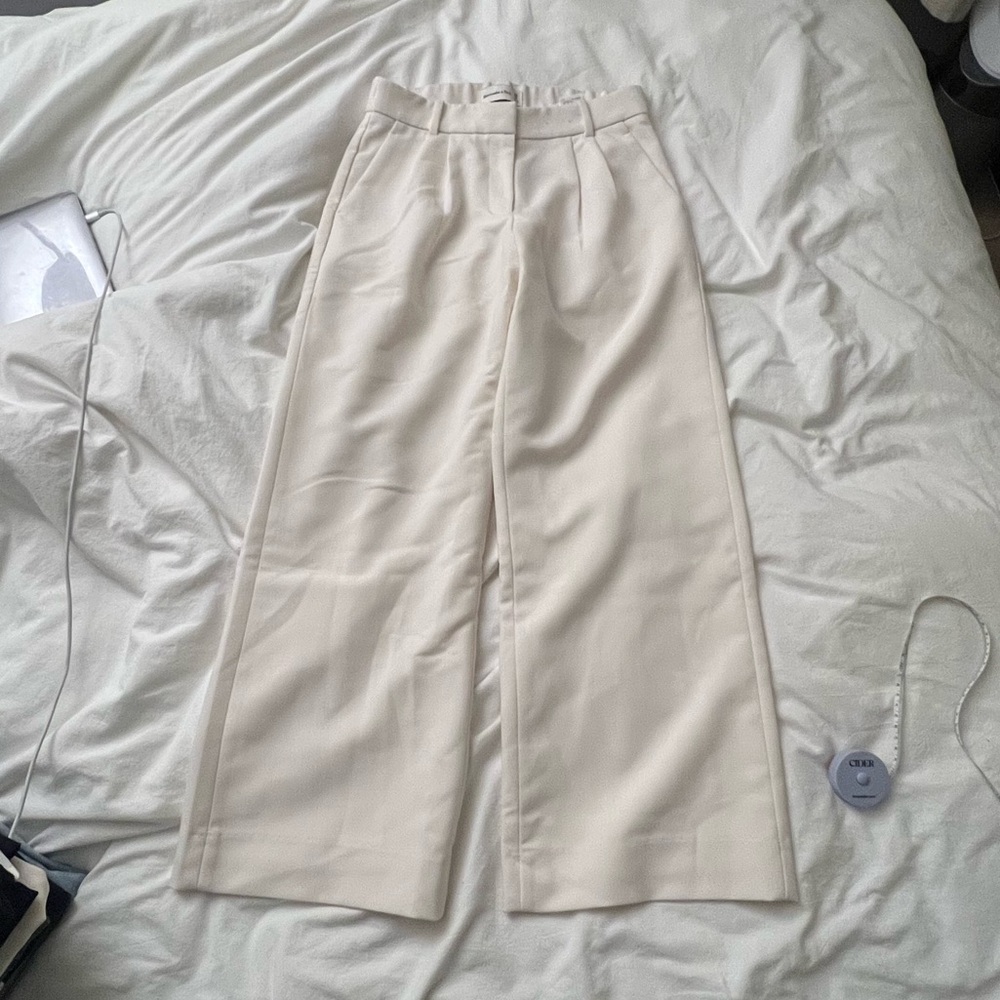 Abercrombie & Fitch Men's Light Beige Chinos